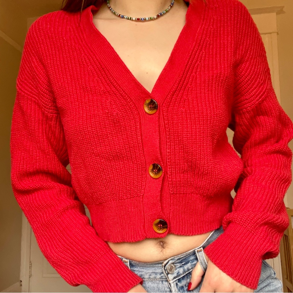 UO cropped red knit sweater 🧶